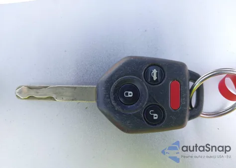 2011 Subaru Legacy 2.5I Premium из США, поврежденный, VIN 4S3BMBH67B3255747